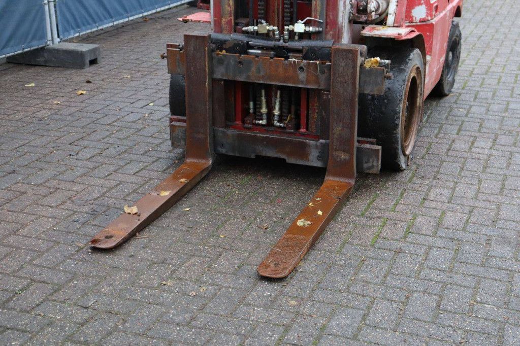 Halla HDF30 Diesel-Gabelstapler, 3000 kg, 6 m