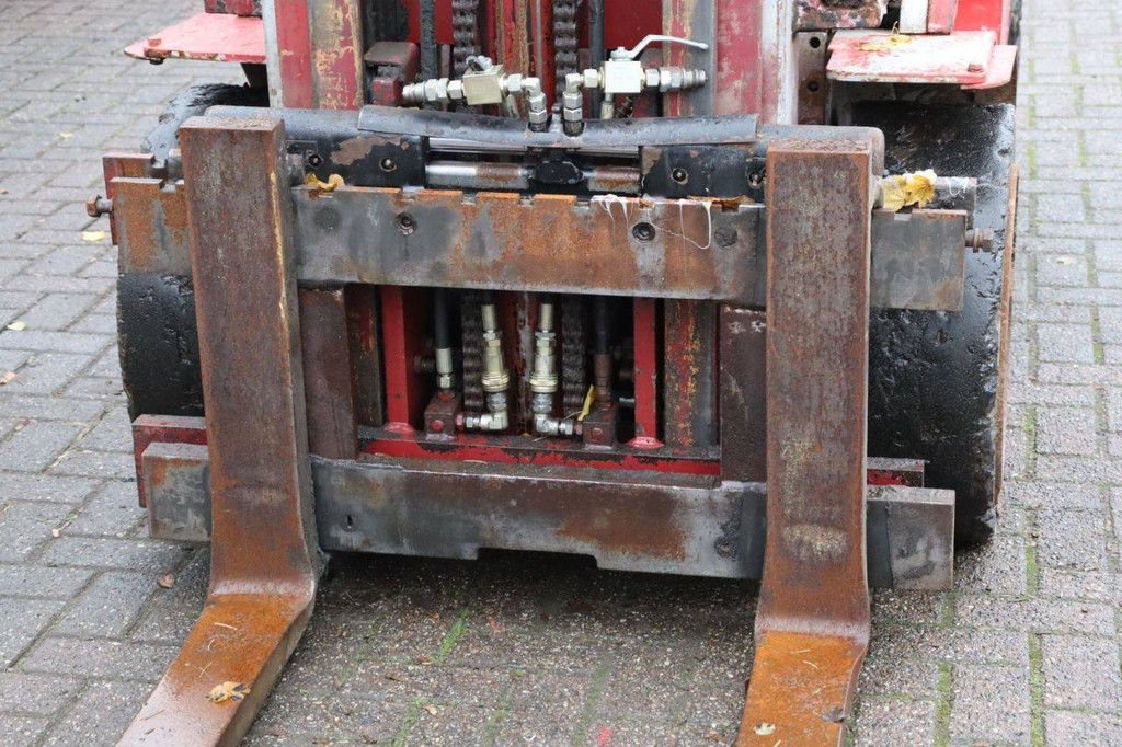 Halla HDF30 Diesel-Gabelstapler, 3000 kg, 6 m