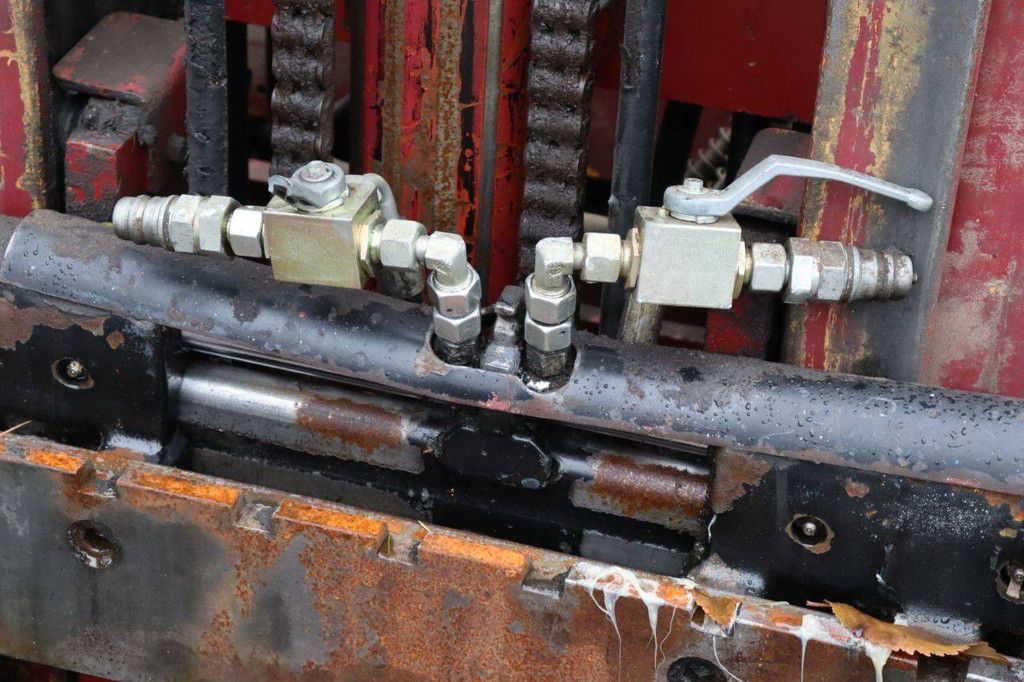 Halla HDF30 Diesel-Gabelstapler, 3000 kg, 6 m