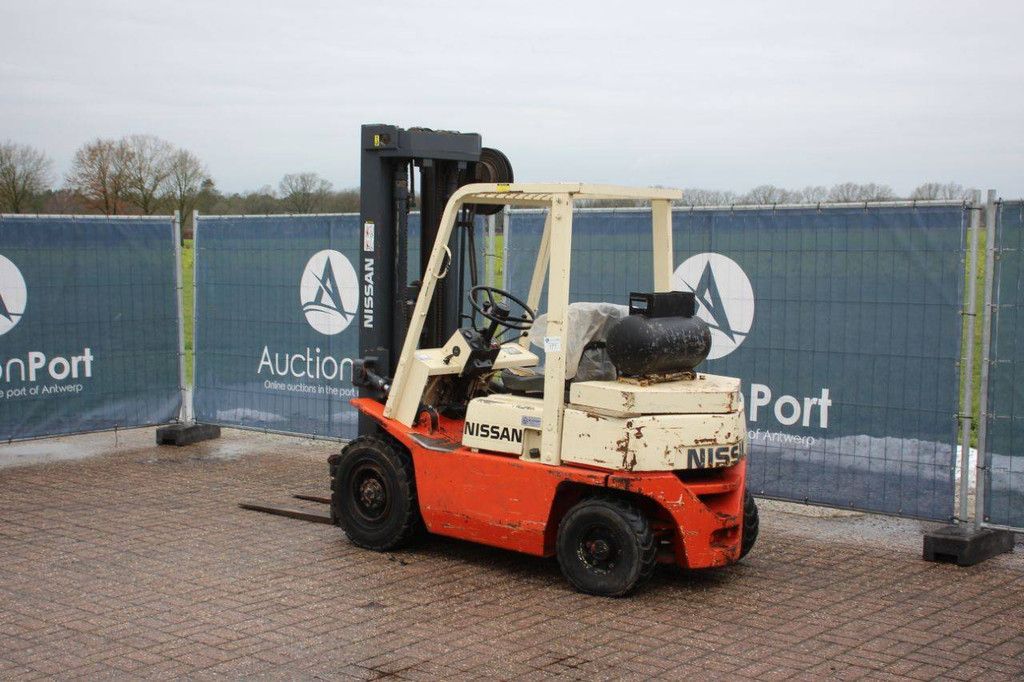 Gabelstapler Nissan PF02A20U LPG 2000kg 3,7m