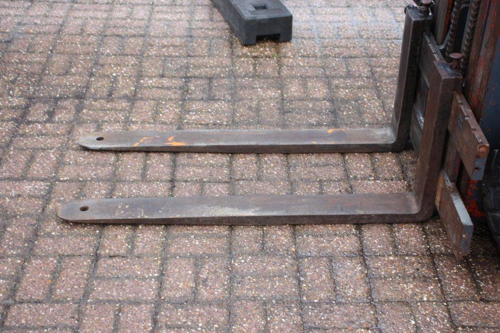 Gabelstapler Nissan PF02A20U LPG 2000kg 3,7m