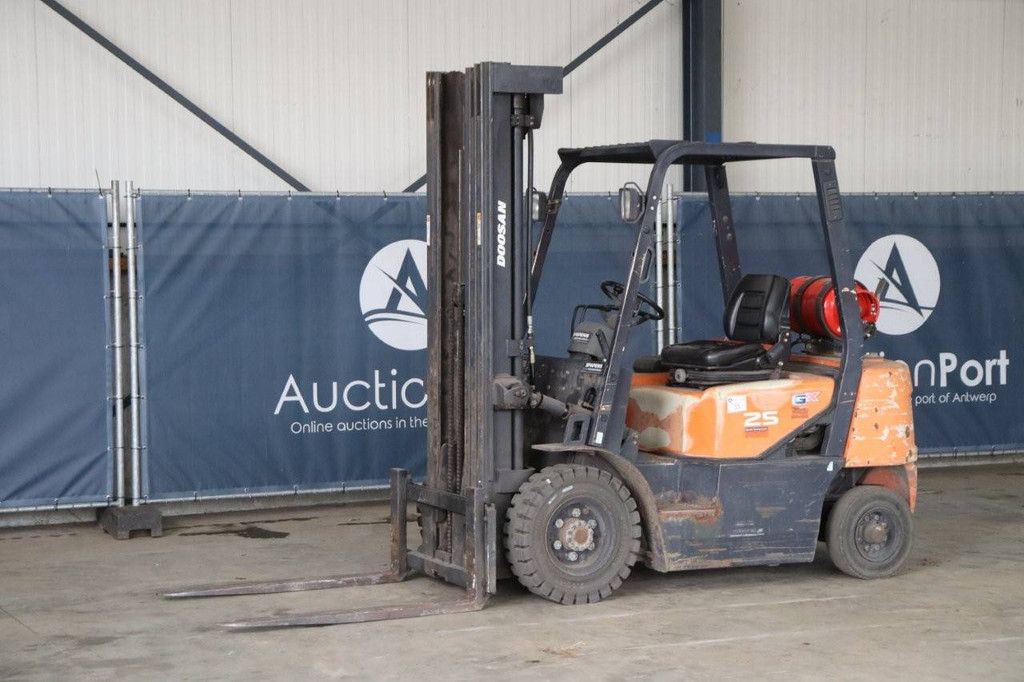 Gabelstapler Doosan G25G-5 LPG 2500kg 5,54m 2009