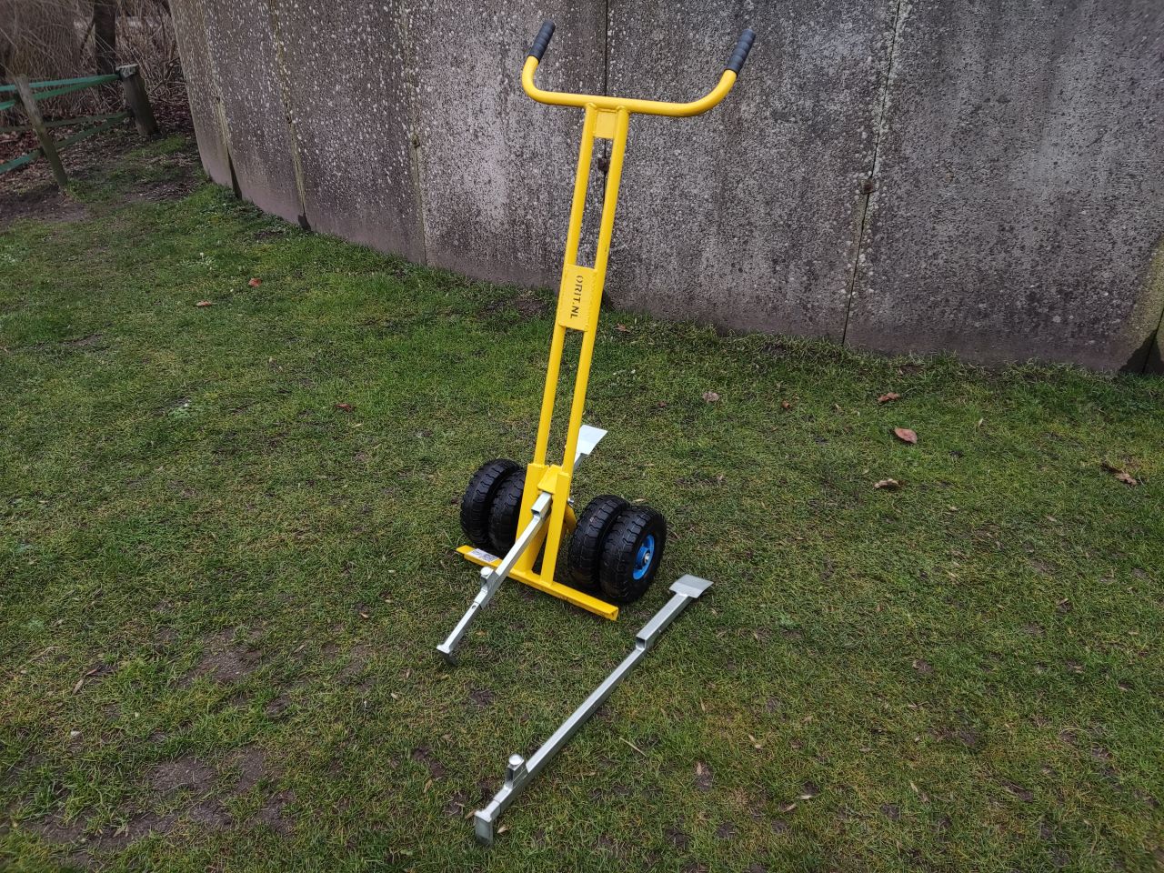 Diverse nieuwe / gebruikte bestratingsmaterialen (Orit, etc.)