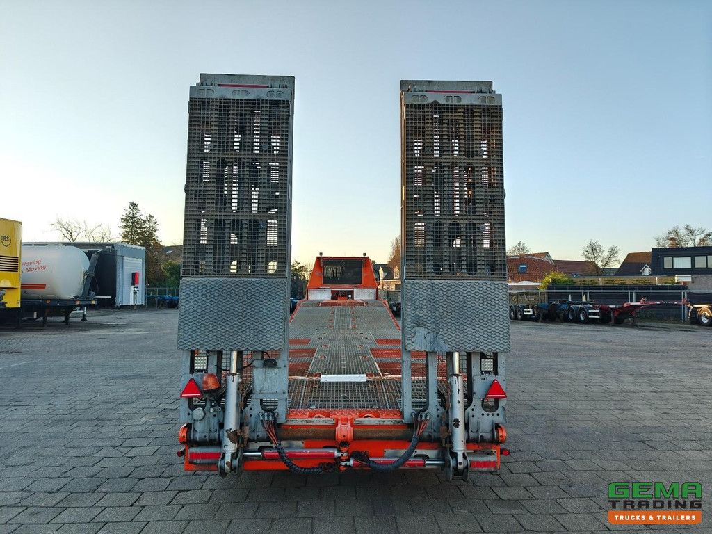 Zanner STL 45 3-achsiger SAF-Tieflader 13,5 m - 2 Lenkachsen - hydraulische Rampen 4,9 m - Hubbett - hydraulische Stützbeine - Winde - erstklassig!