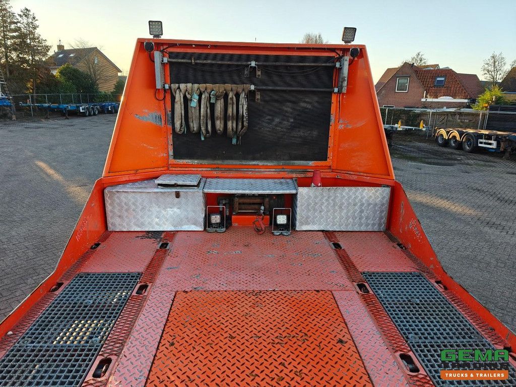 Zanner STL 45 3-achsiger SAF-Tieflader 13,5 m - 2 Lenkachsen - hydraulische Rampen 4,9 m - Hubbett - hydraulische Stützbeine - Winde - erstklassig!