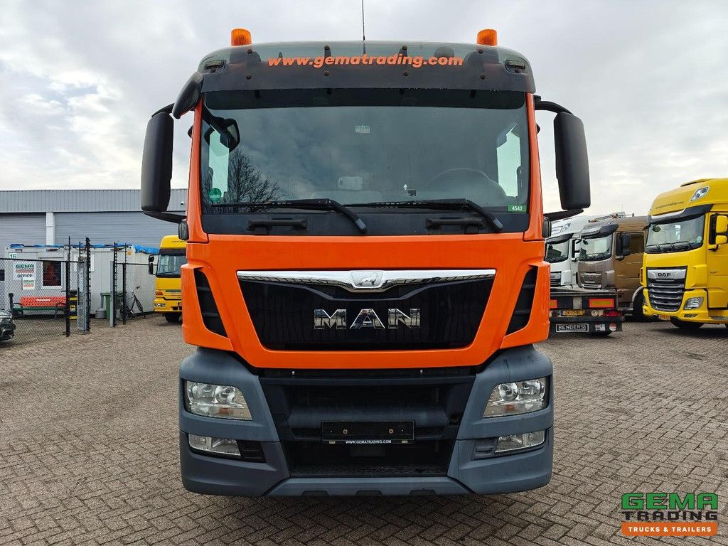 MAN TGS 26.480 6x2 Sleeper cab Euro 6A - Hydraulics - Lift axle - NATO - Dutch license plate