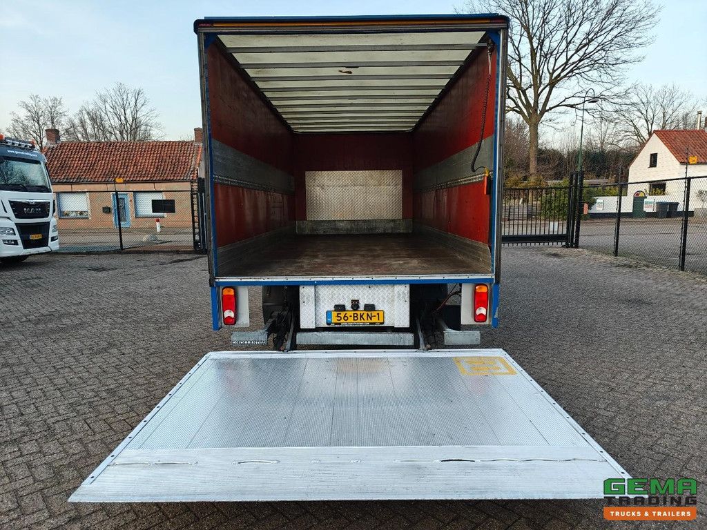 DAF LF 210 FA 4x2 Daycab Euro6C - 12T - Closed box 6m + tail lift 2000kg - ALU Body