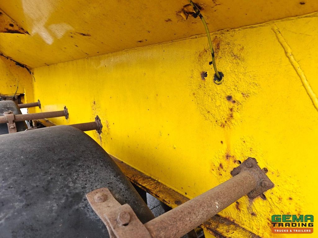 Robuste Kaiser S3302V37 2-Assen SAF - Kipper 30m³ - Staal/Staal - Trommelremmen