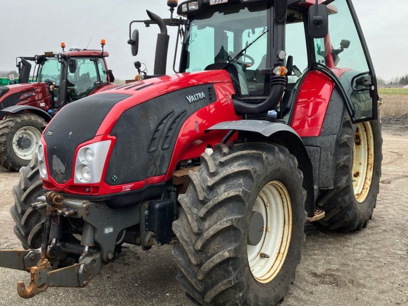 Valtra T213 Versu- Den fra TV serien Høsten-