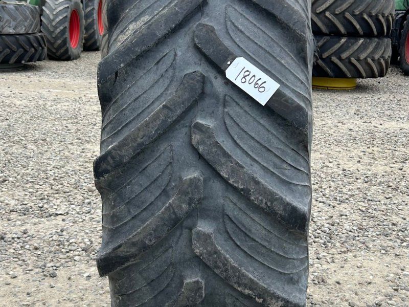Taurus 520/85R42