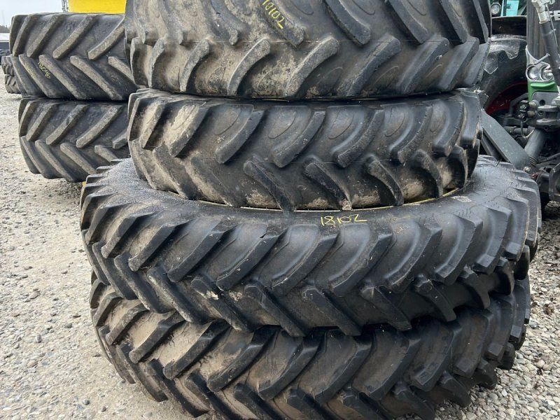 Alliance 380/90R54 + 380/80R38 John Deere 7R / 7030 spor 2m US aksel