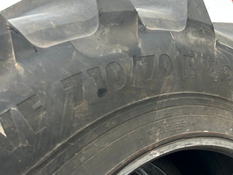Vredestein 710/70R42 + 600/70R30 Afmonteret. VF