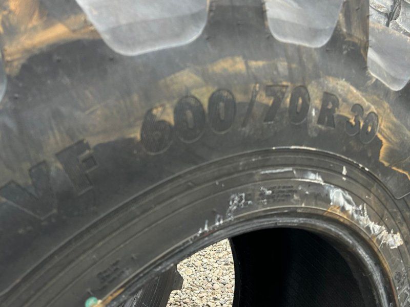 Vredestein 710/70R42 + 600/70R30 Afmonteret. VF