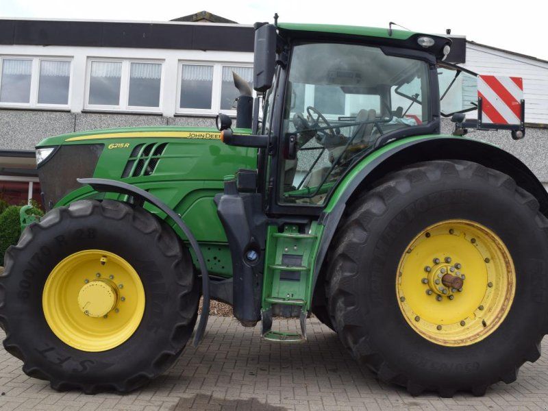 John Deere 6215 R