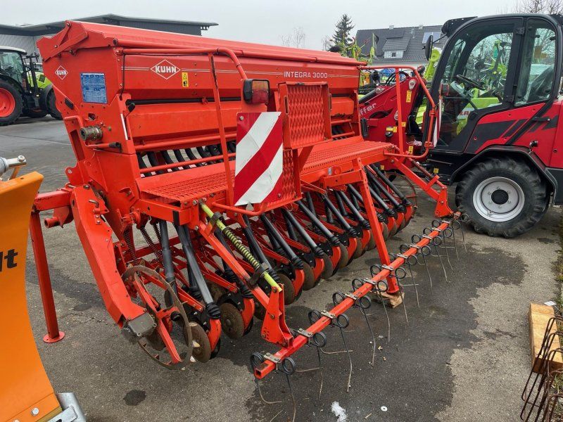Kuhn Integra 3000
