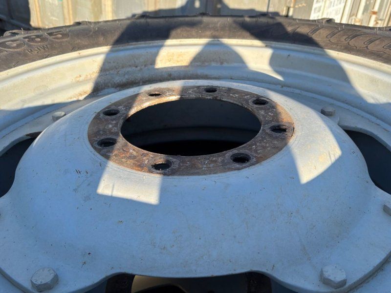 380/90R46 320/90x32 Med boltet navplader