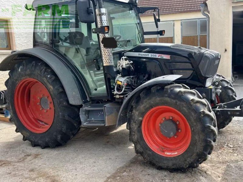 Fendt 208