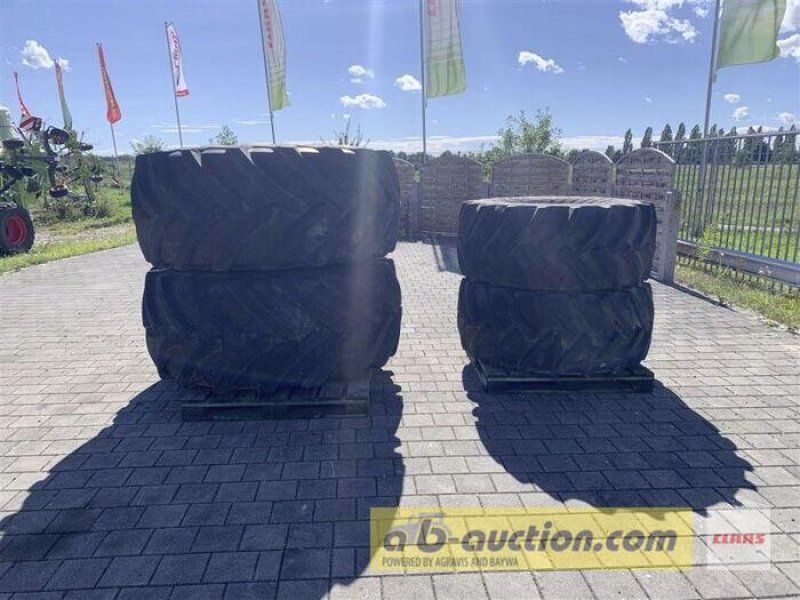 600/65 R28 + 800/70 R32