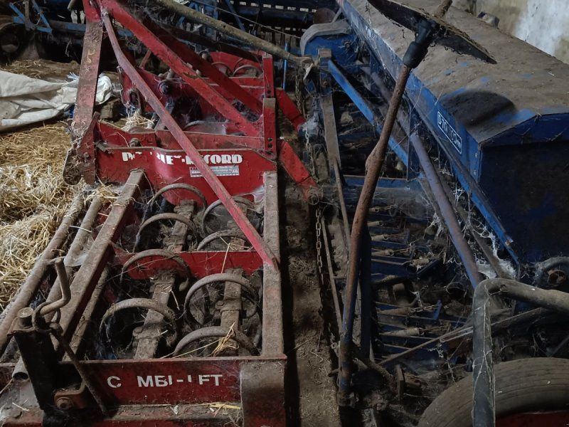 Fiona med Doublet-Record harve med 2,5 m såmaskine til reservede