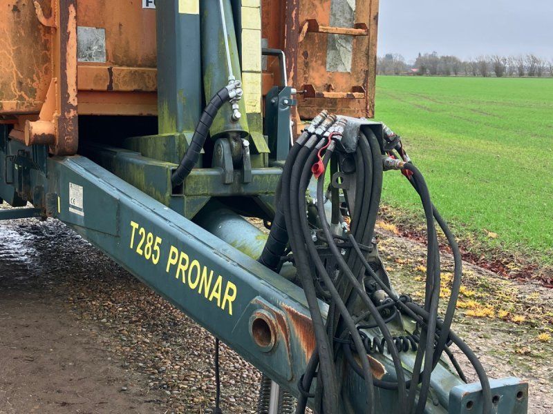 Pronar T-285 Kroghejsevogn m. 3 containere