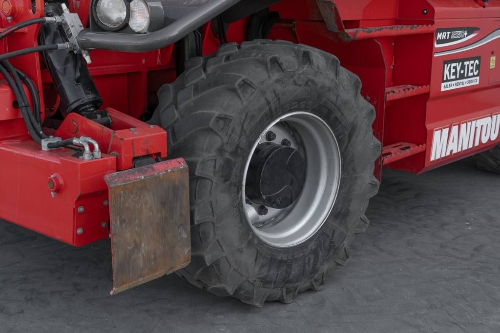 Manitou MRT 2550