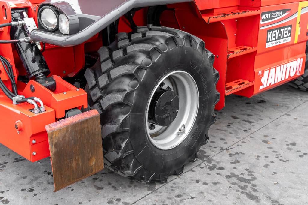 Manitou MRT 2550