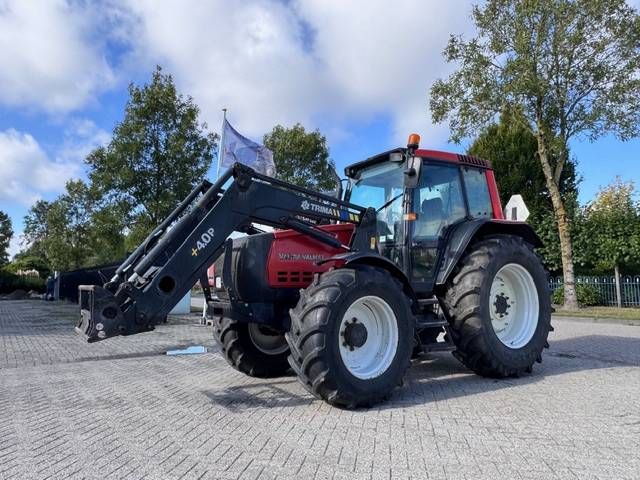 Valtra Valmet 6550 hitech met voorlader