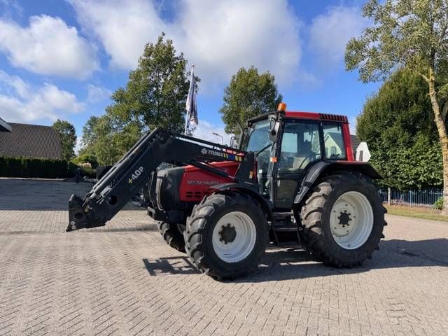 Valtra Valmet 6550 hitech met voorlader