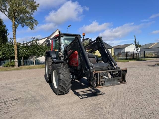 Valtra Valmet 6550 hitech met voorlader