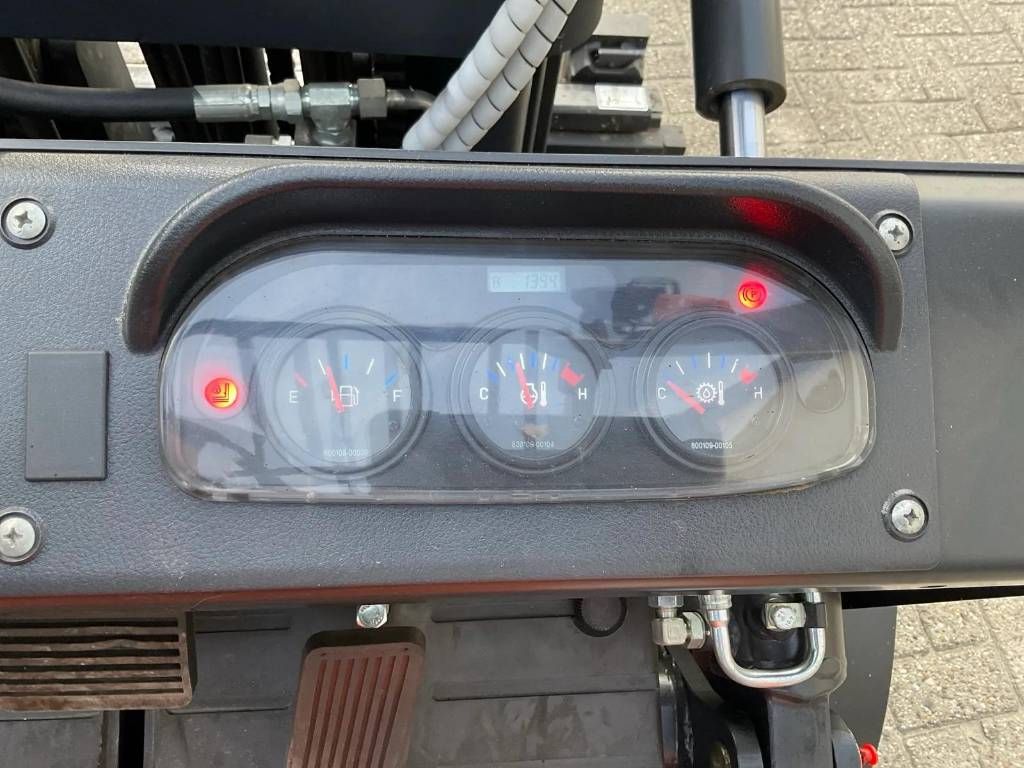 Doosan D25 GP Plus, 140 uur! Als nieuw!