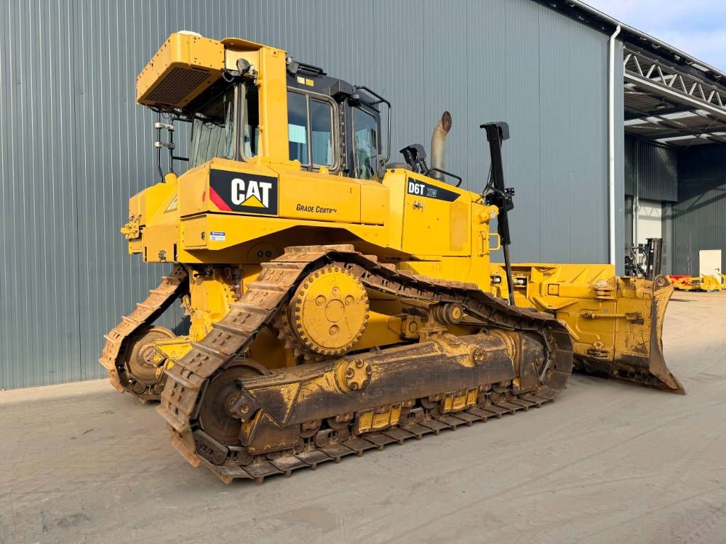 CAT D6T XW | Trimble GPS | VPAT blade