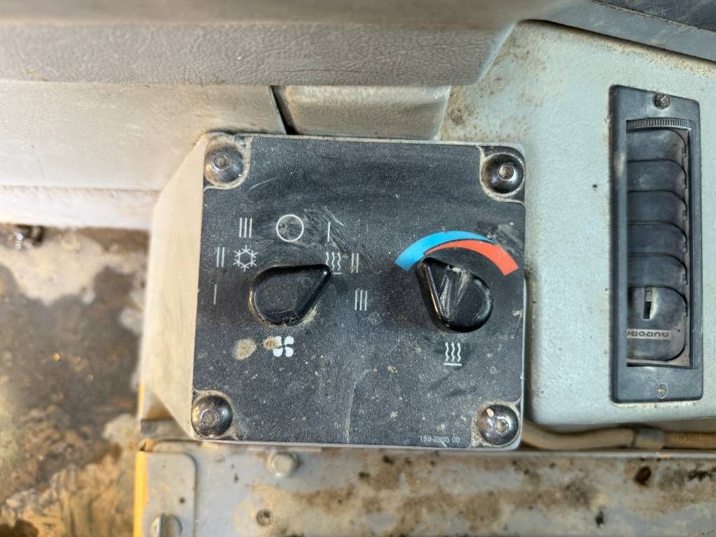 CAT D400E - German Machine / Body Heating