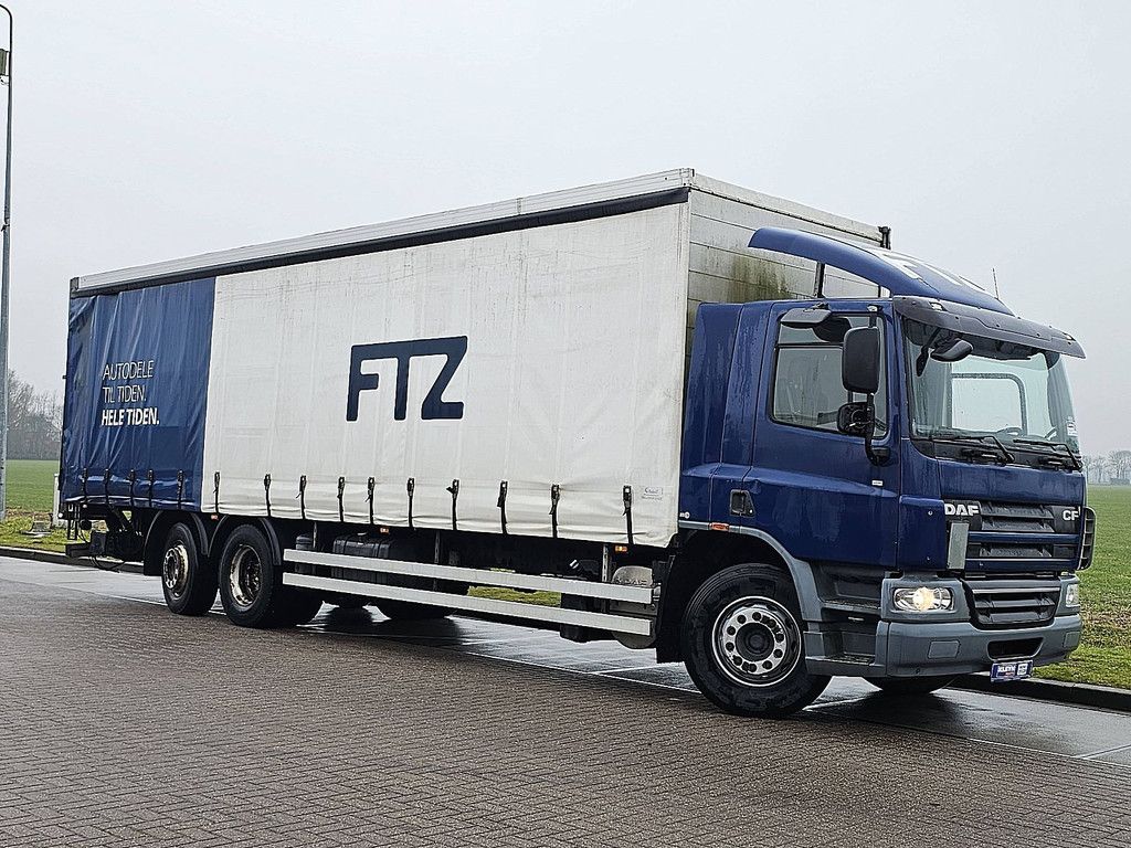 DAF CF 75.310 6x2 fan taillift