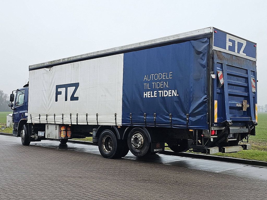 DAF CF 75.310 6x2 fan taillift