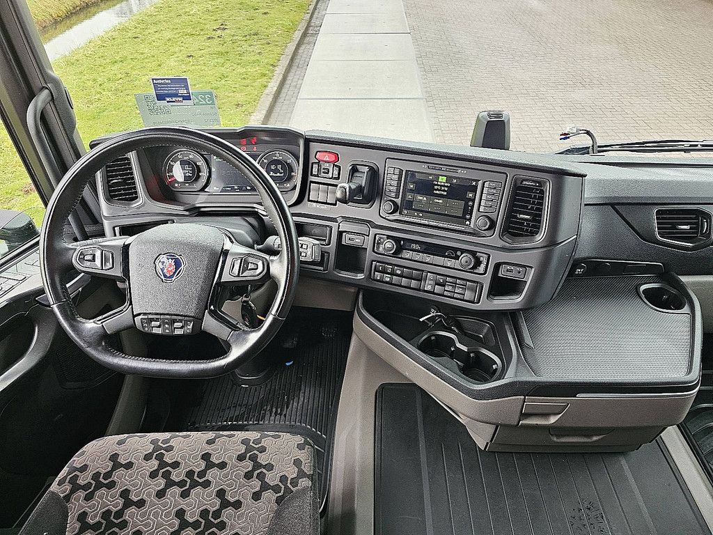 SCANIA R460