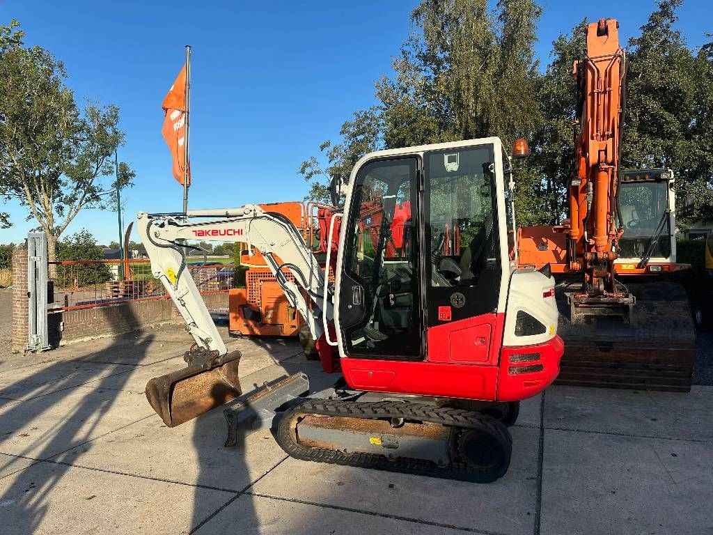 Takeuchi TB 230