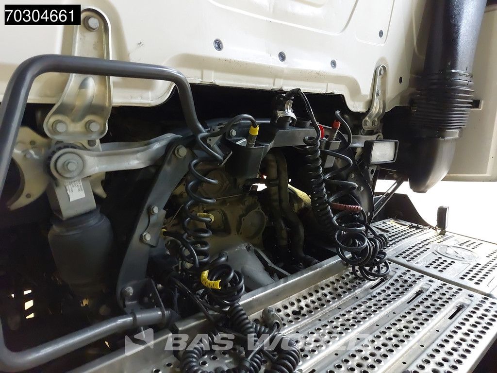 Mercedes Actros 1845 4X2 GigaSpace Retarder MirrorCam Navi Euro 6