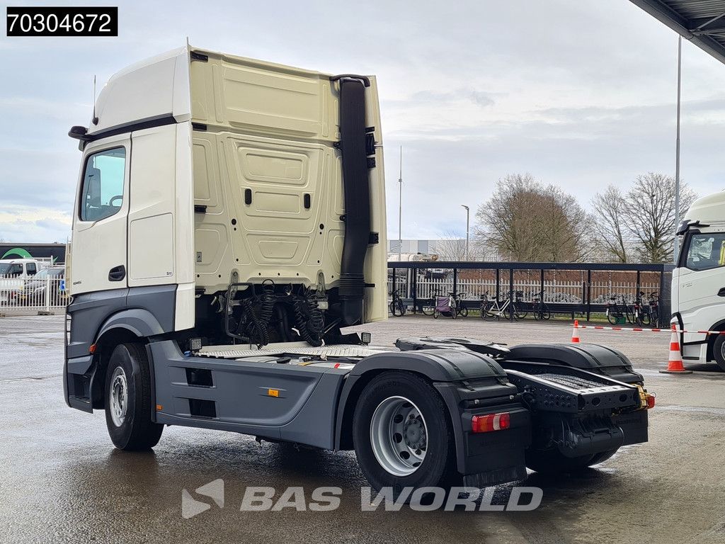 Mercedes Actros 1845 4X2 GigaSpace Retarder MirrorCam Navi Euro 6