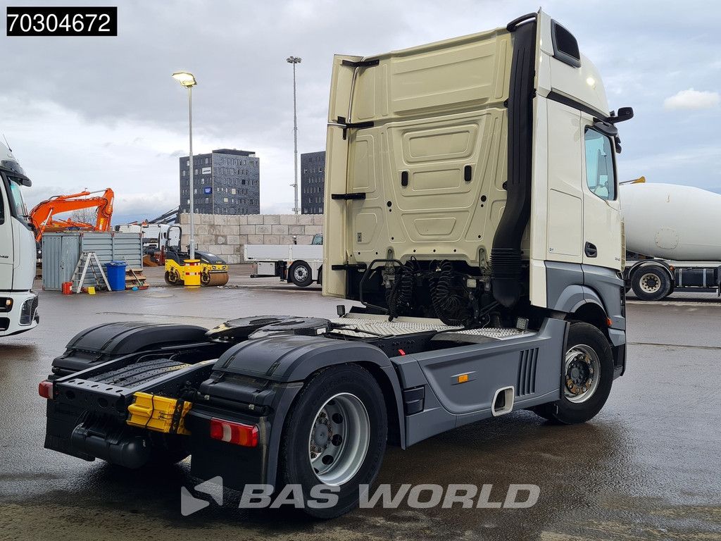 Mercedes Actros 1845 4X2 GigaSpace Retarder MirrorCam Navi Euro 6