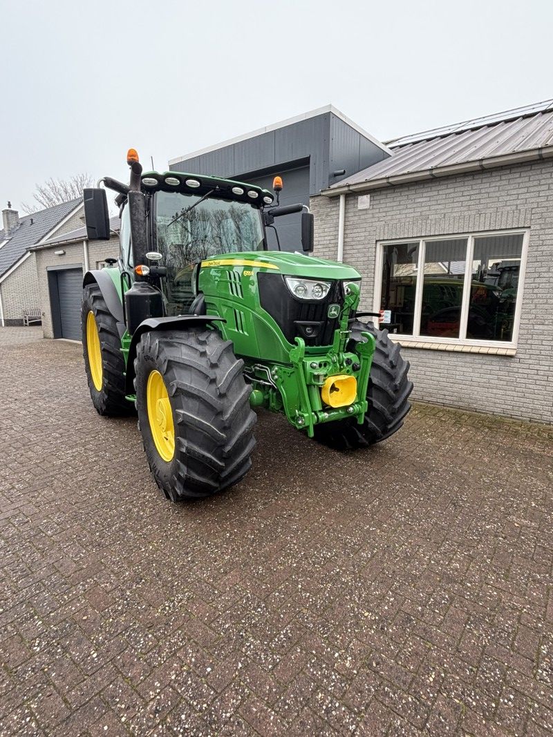 John Deere 6155R