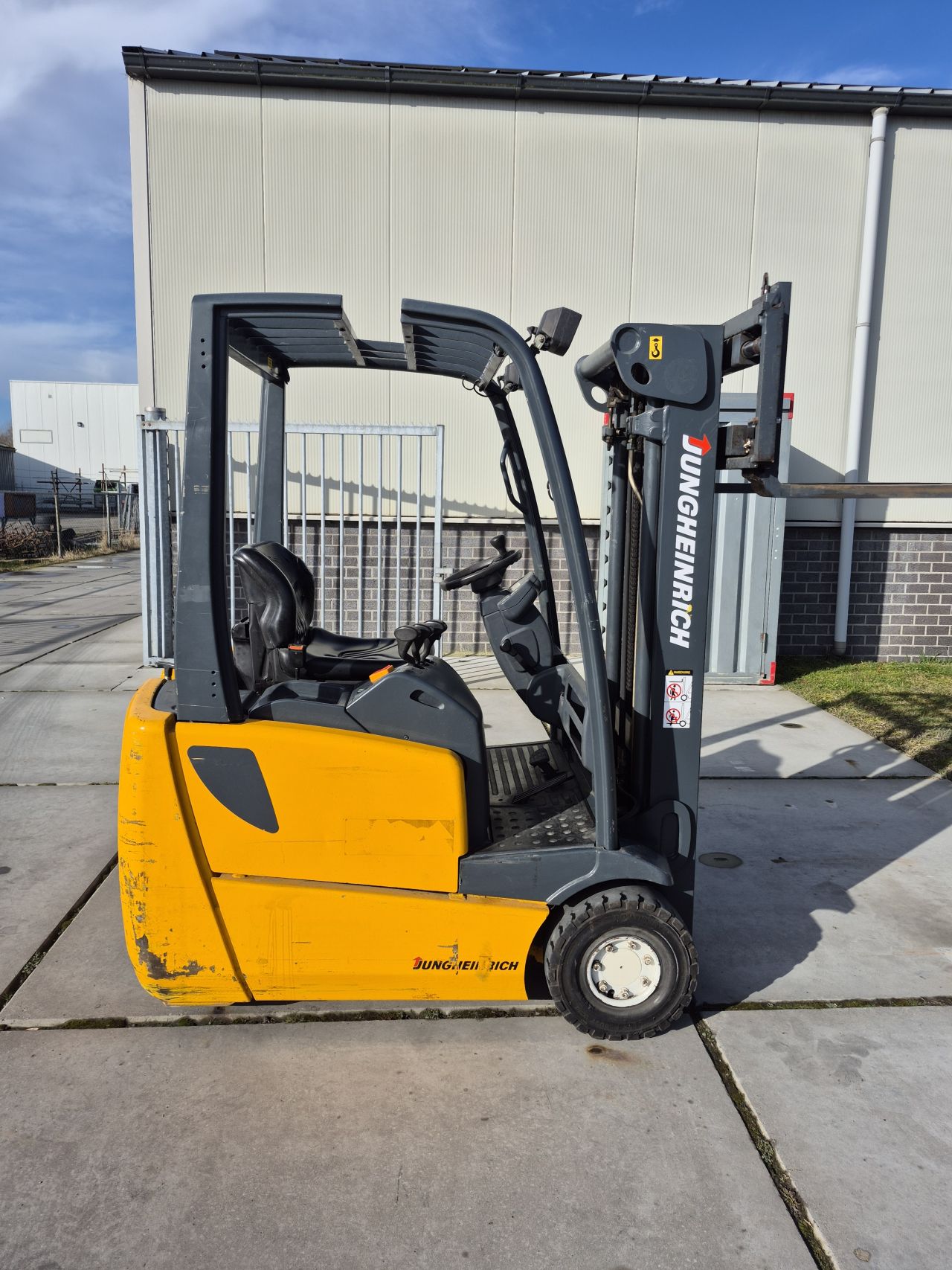 Jungheinrich EFG DFac 15 triplex sideshift bj 200