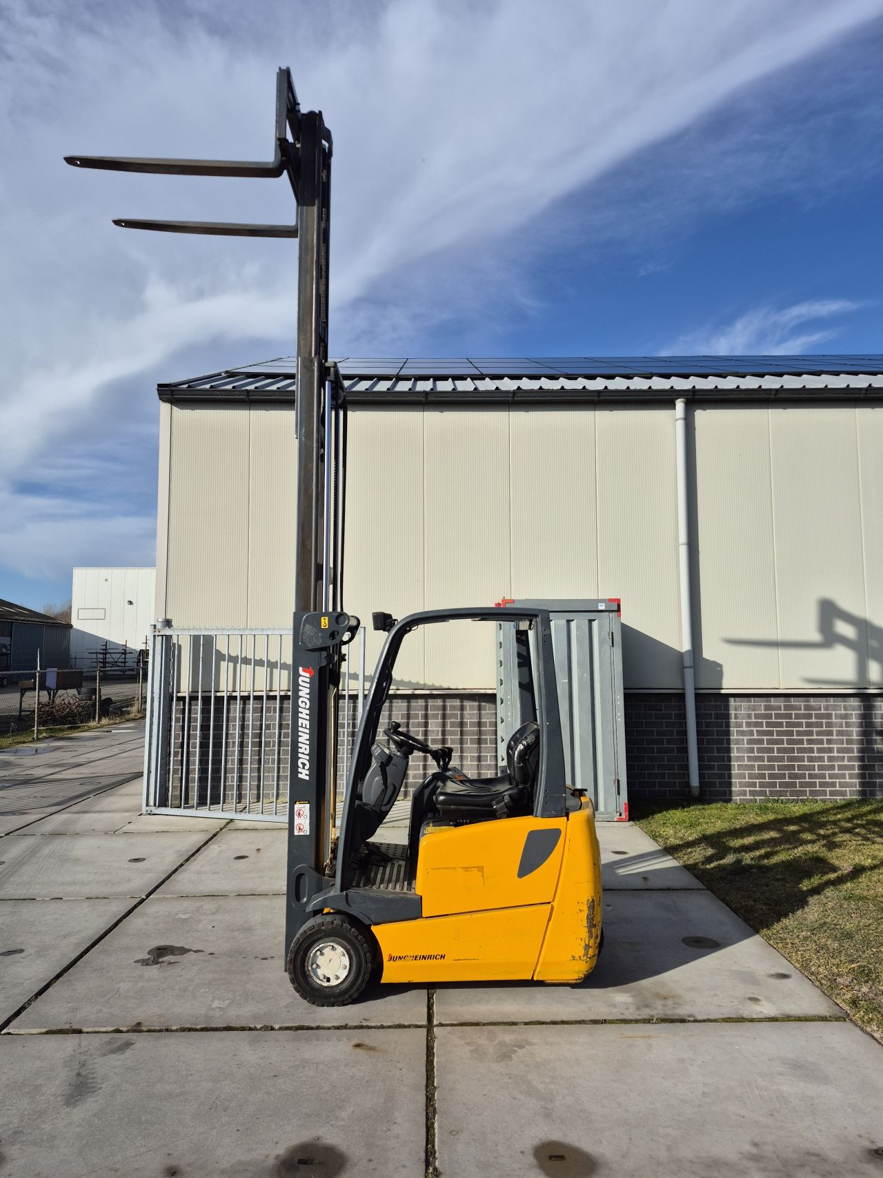 Jungheinrich EFG DFac 15 triplex sideshift bj 200