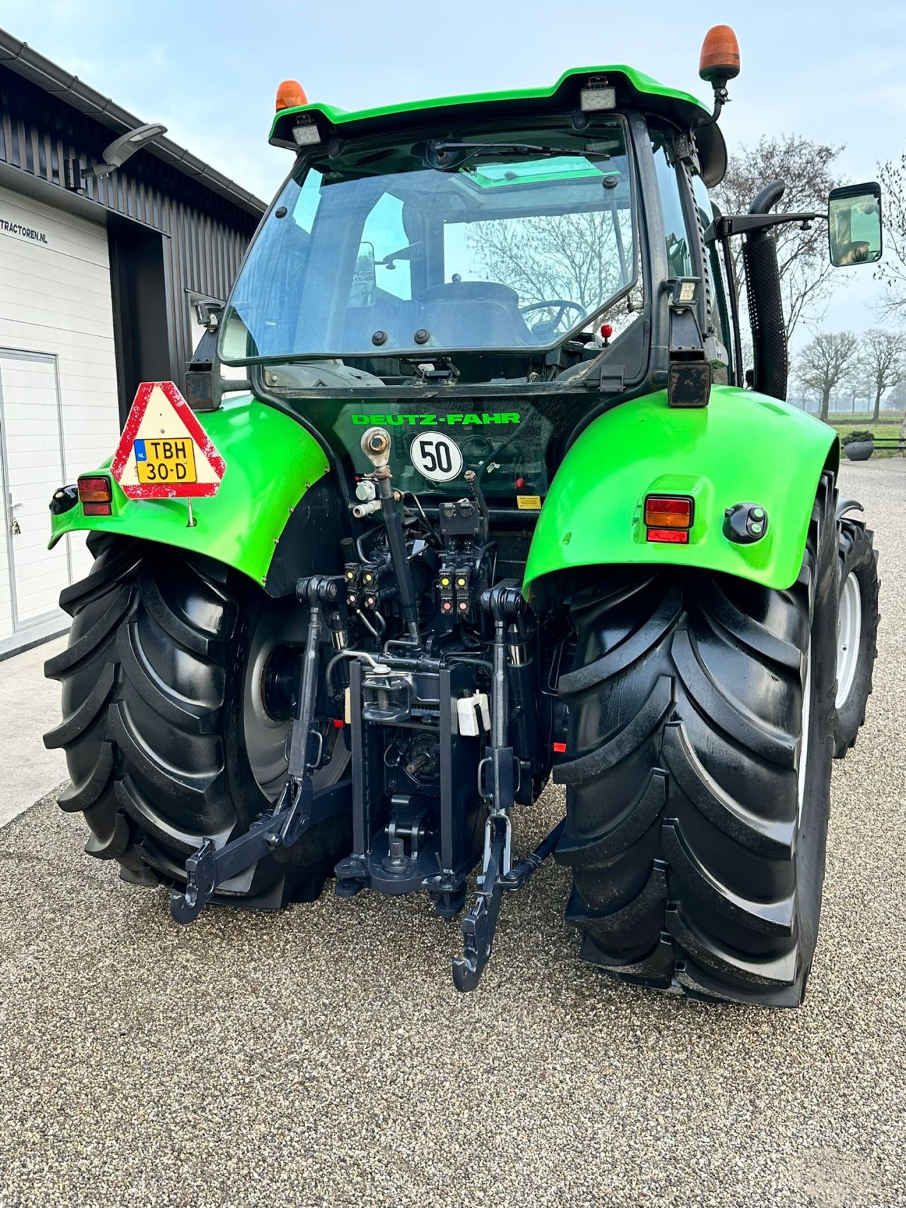 TE KOOP: zeer nette DEUTZ AGROTRON 135