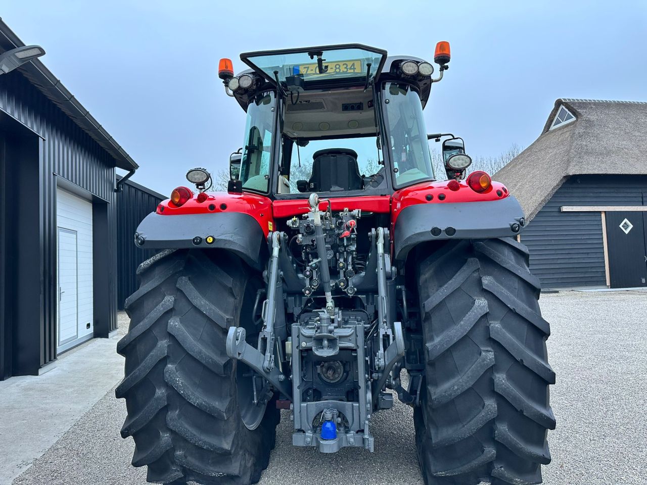 TE KOOP: zeer nette MASSEY FERGUSON 7720-S