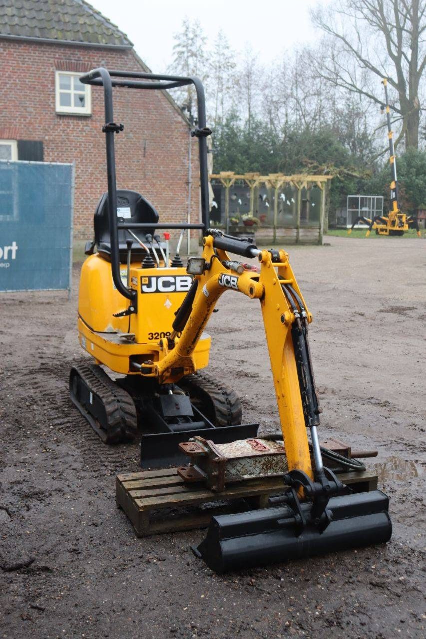 Minibagger JCB 8008 CT Diesel 9kW 2022