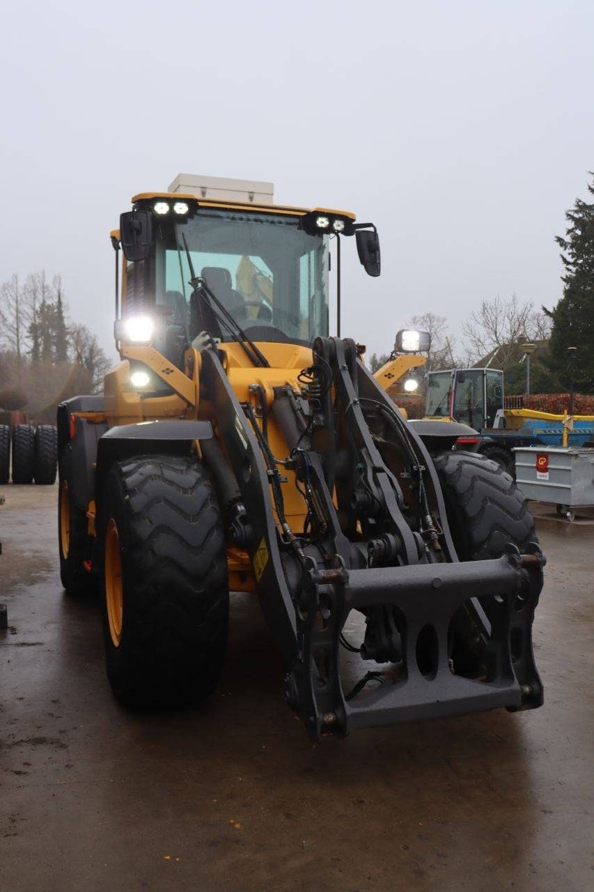 Wheel loader Volvo L60H Diesel 2018
