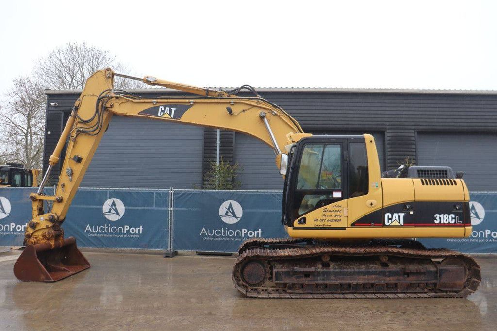 Crawler excavator Caterpillar 318CL Diesel 2005