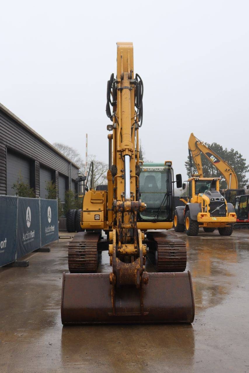 Crawler excavator Caterpillar 318CL Diesel 2005