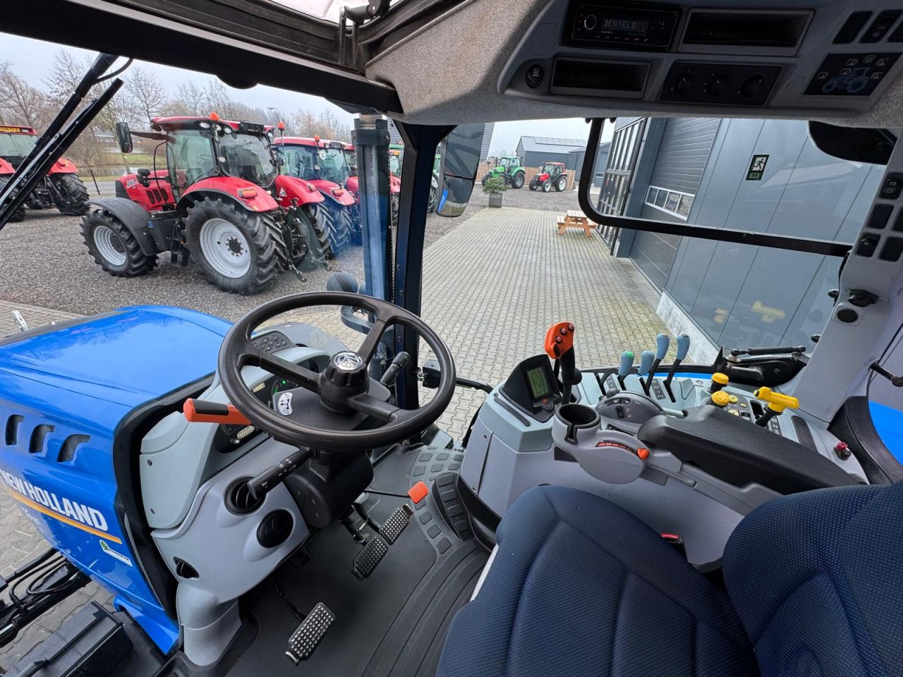 New Holland T6.180