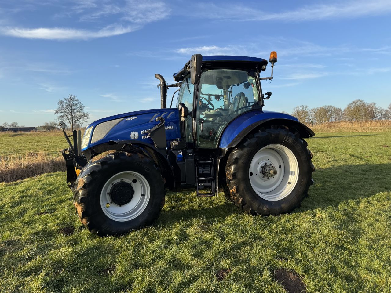 New Holland T6.175 AC bluepower 2017 GPS
